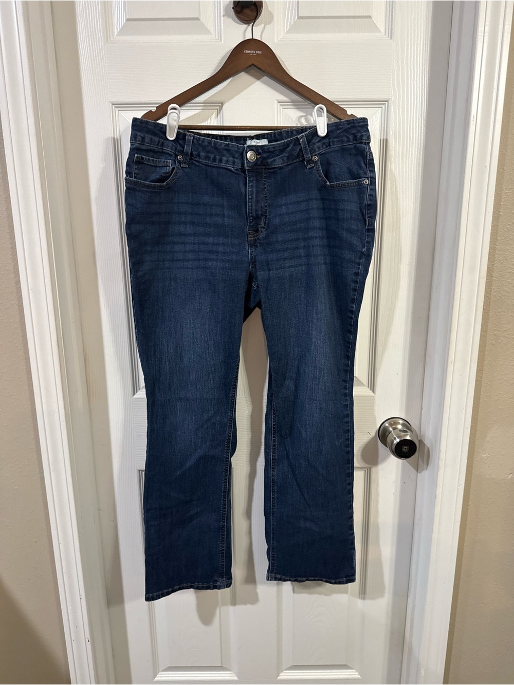 Maurices Classic Women’s Size 18W Short Mid Rise Slim Boot Denim Blue Jeans
